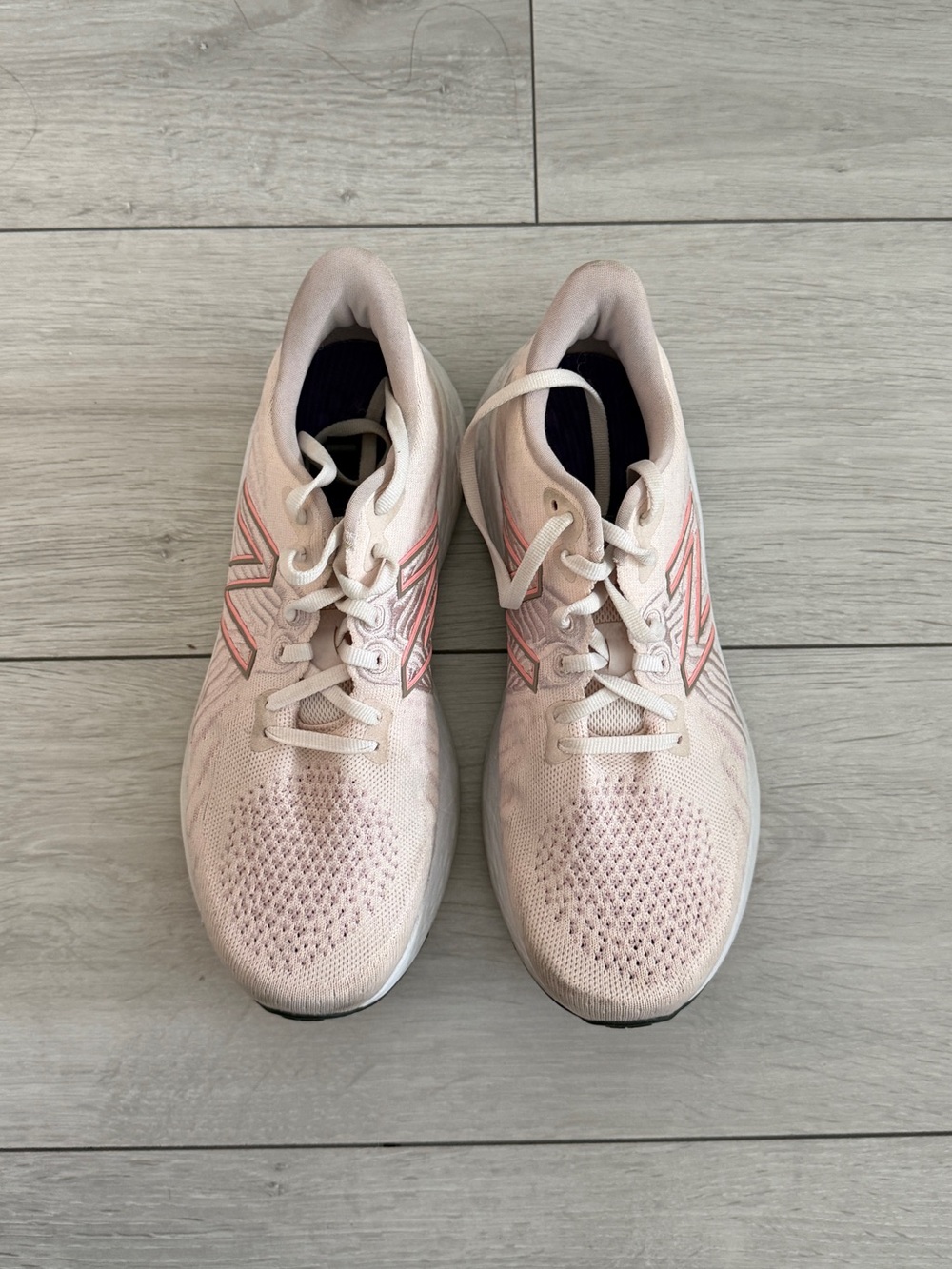 New Balance Vongo V5 Running Shoes